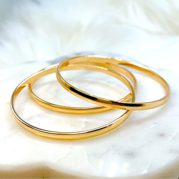 Yellow gold plated 3 bangle bracelet set 🌟 M fit - Picture 2 of 8